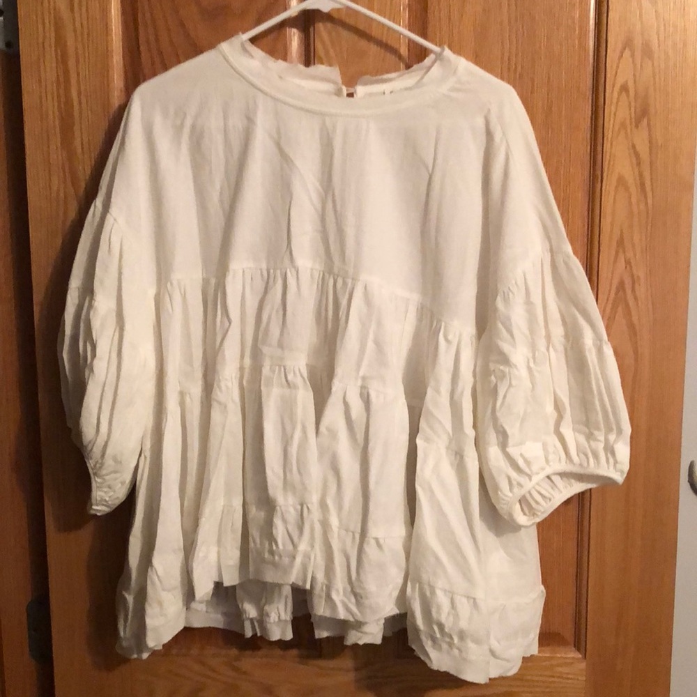 White float shirt